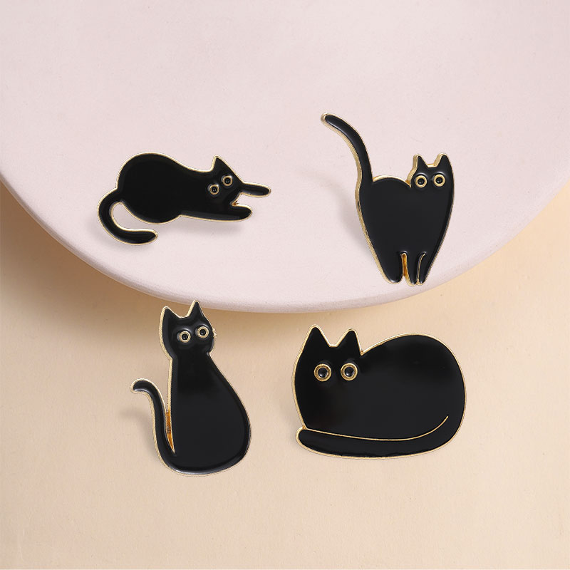 Cute Big Eyes Black Cat Enamel - Edc Everyday Carry Knives recension och pris